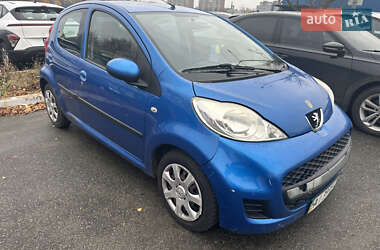 Хэтчбек Peugeot 107 2011 в Киеве
