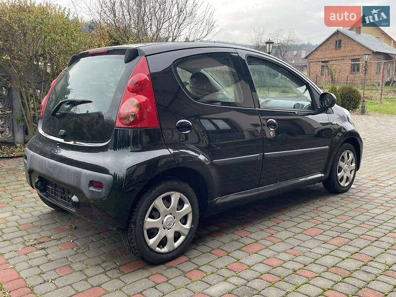 Хэтчбек Peugeot 107 2010 в Львове