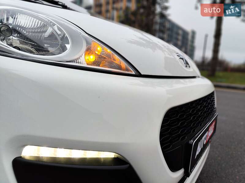 Хэтчбек Peugeot 107 2013 в Киеве