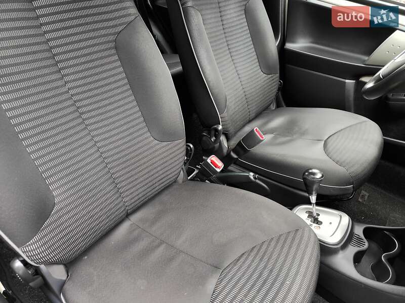 Хэтчбек Peugeot 107 2013 в Киеве