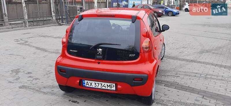 Peugeot 107 2011
