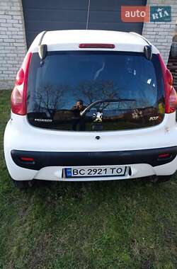 Хэтчбек Peugeot 107 2011 в Львове