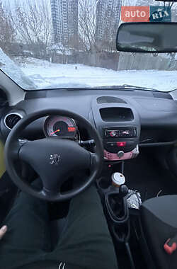 Хетчбек Peugeot 107 2011 в Києві