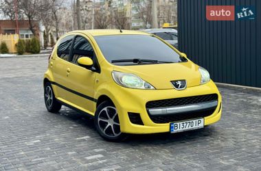 Хетчбек Peugeot 107 2011 в Полтаві