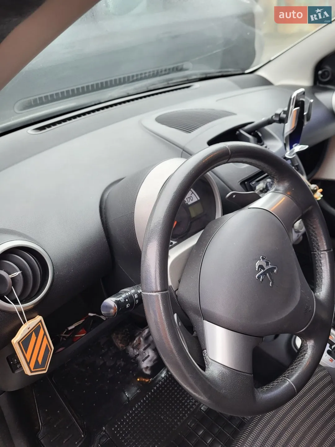 2012 Peugeot 107 - мініатюра 8