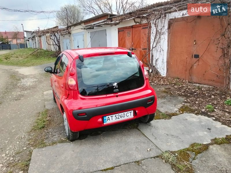 Хэтчбек Peugeot 107 2008 в Богородчанах