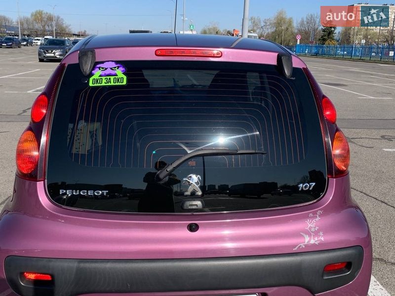 Хэтчбек Peugeot 107 2013 в Киеве