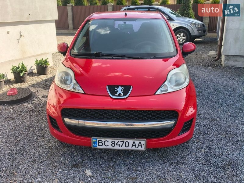 Хэтчбек Peugeot 107 2010 в Львове