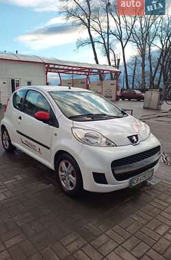 Хетчбек Peugeot 107 2011 в Прилуках
