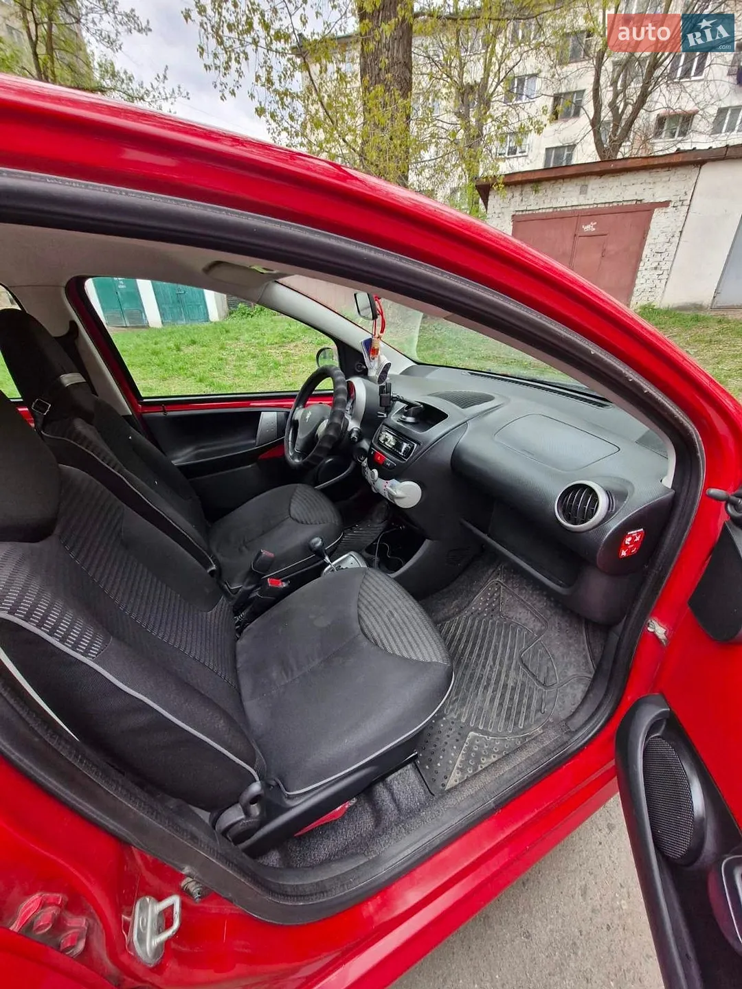 2012 Peugeot 107 - мініатюра 7