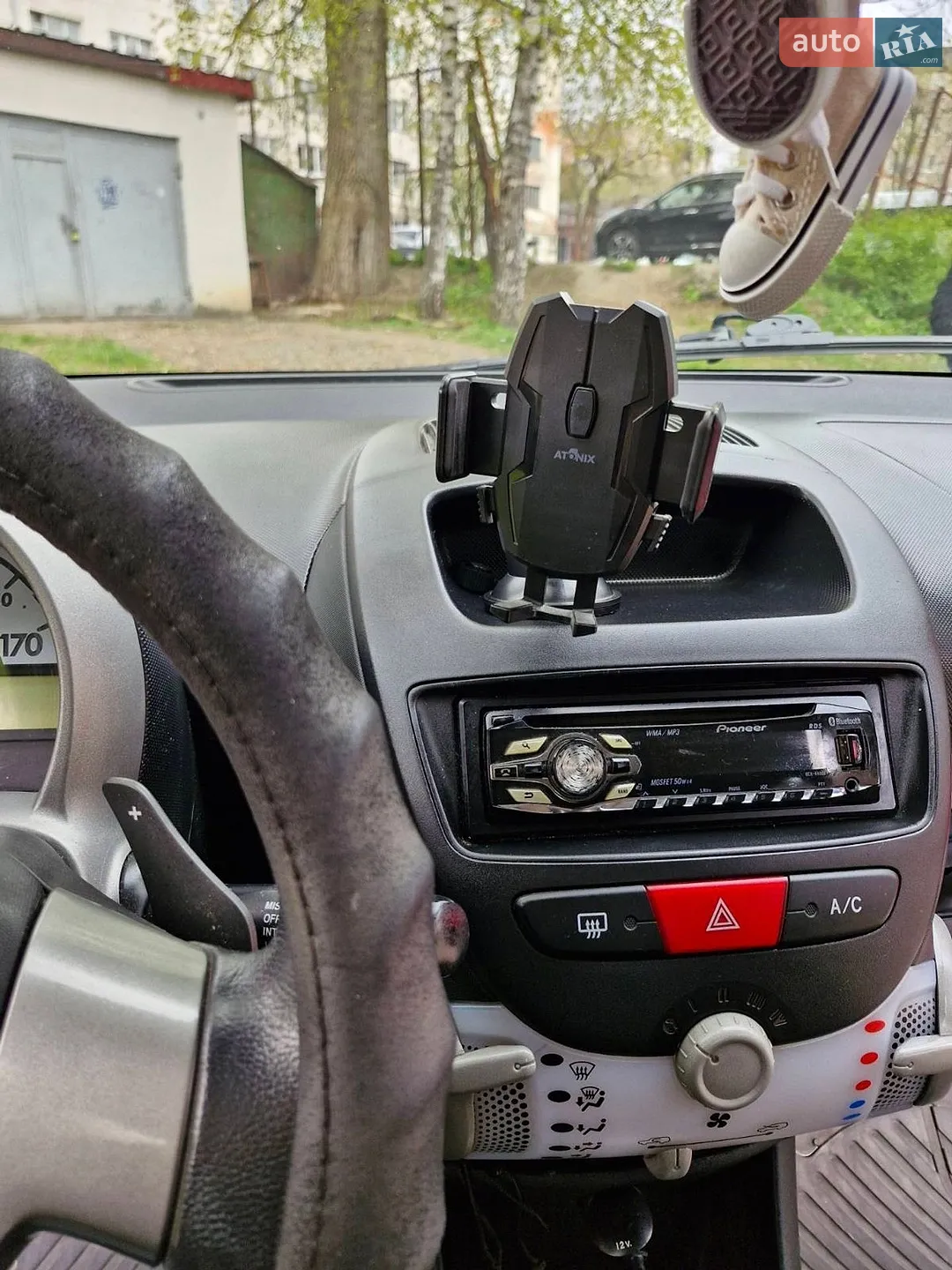 2012 Peugeot 107 - мініатюра 16