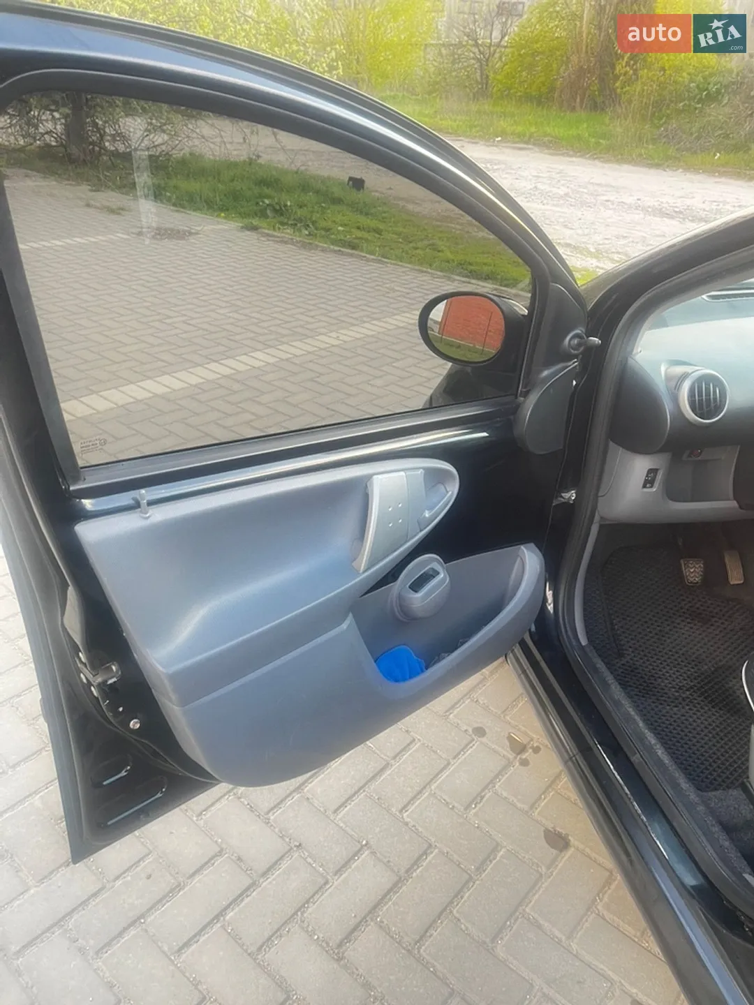 2011 Peugeot 107 - мініатюра 7