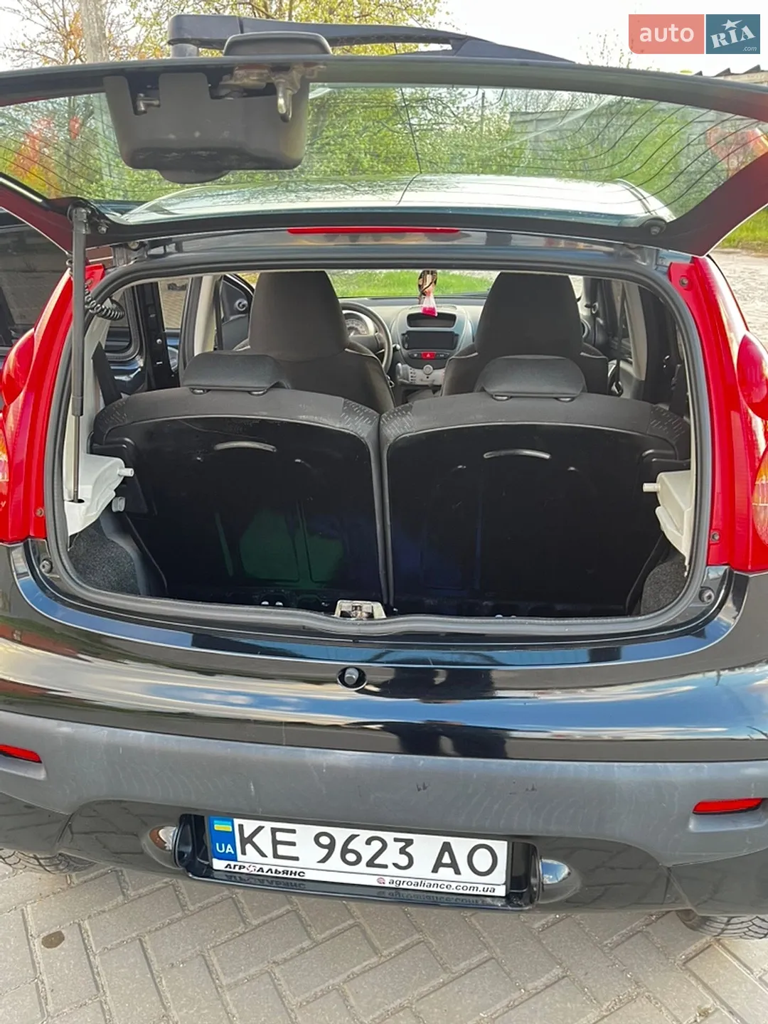 2011 Peugeot 107 - мініатюра 10