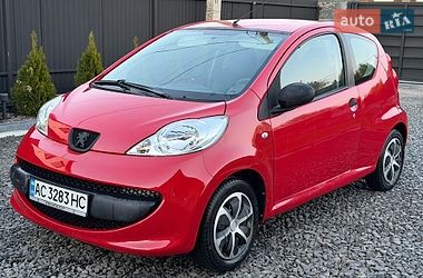 Хэтчбек Peugeot 107 2006 в Камне-Каширском