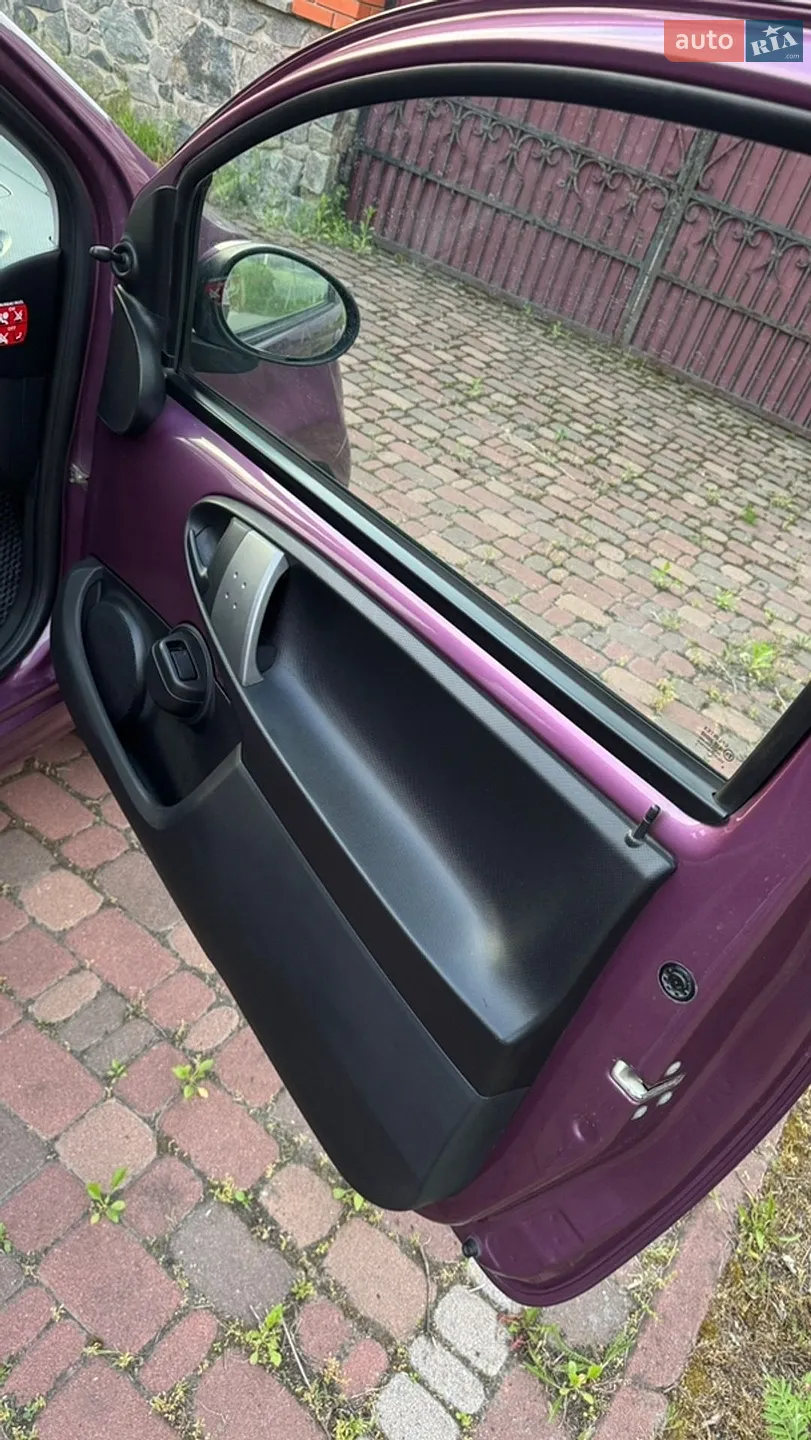 2013 Peugeot 107 - мініатюра 6
