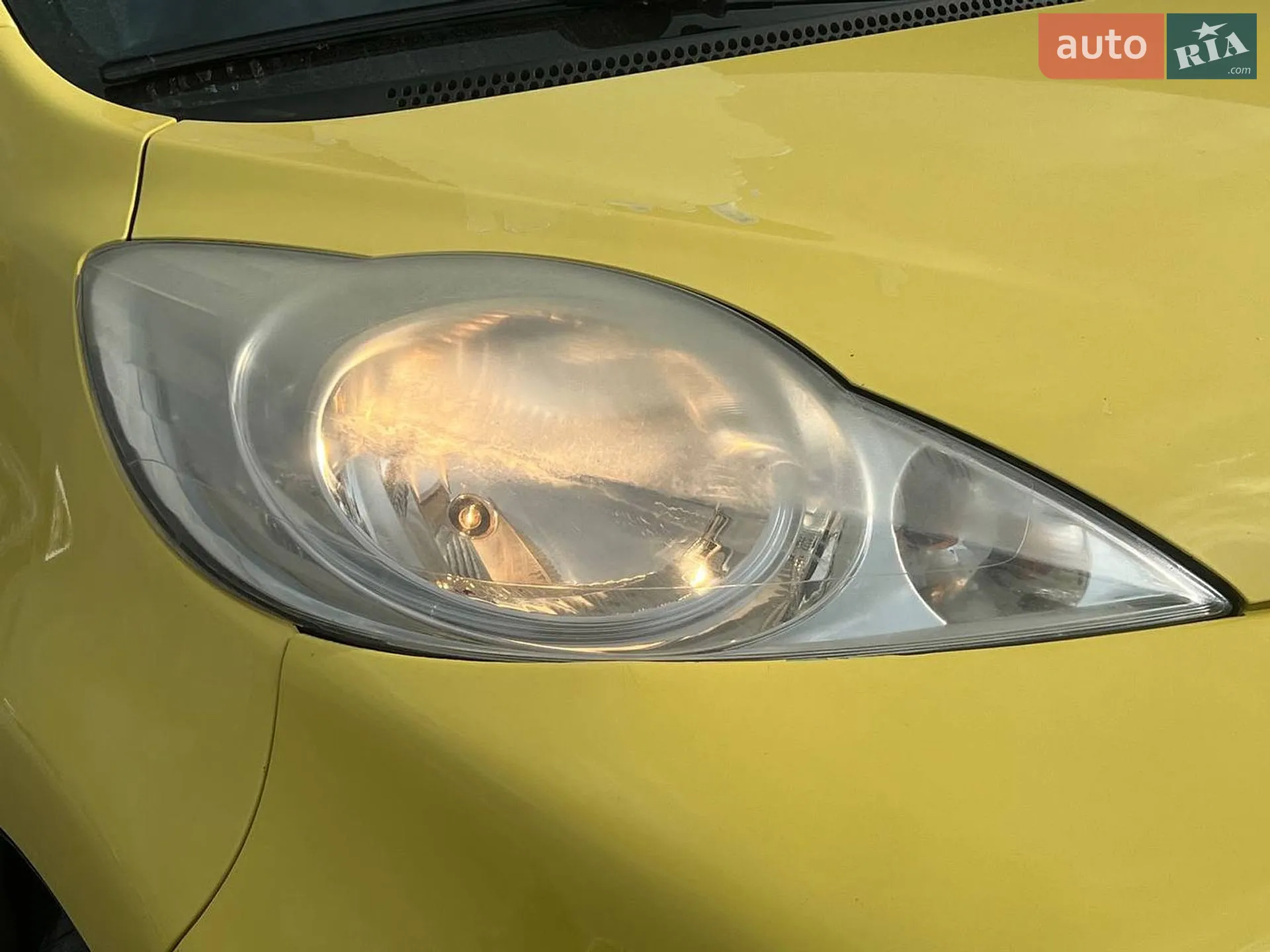 2010 Peugeot 107 - мініатюра 12