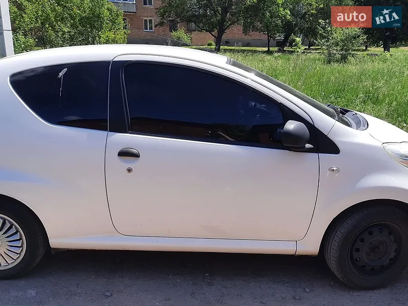 Peugeot 107 2014