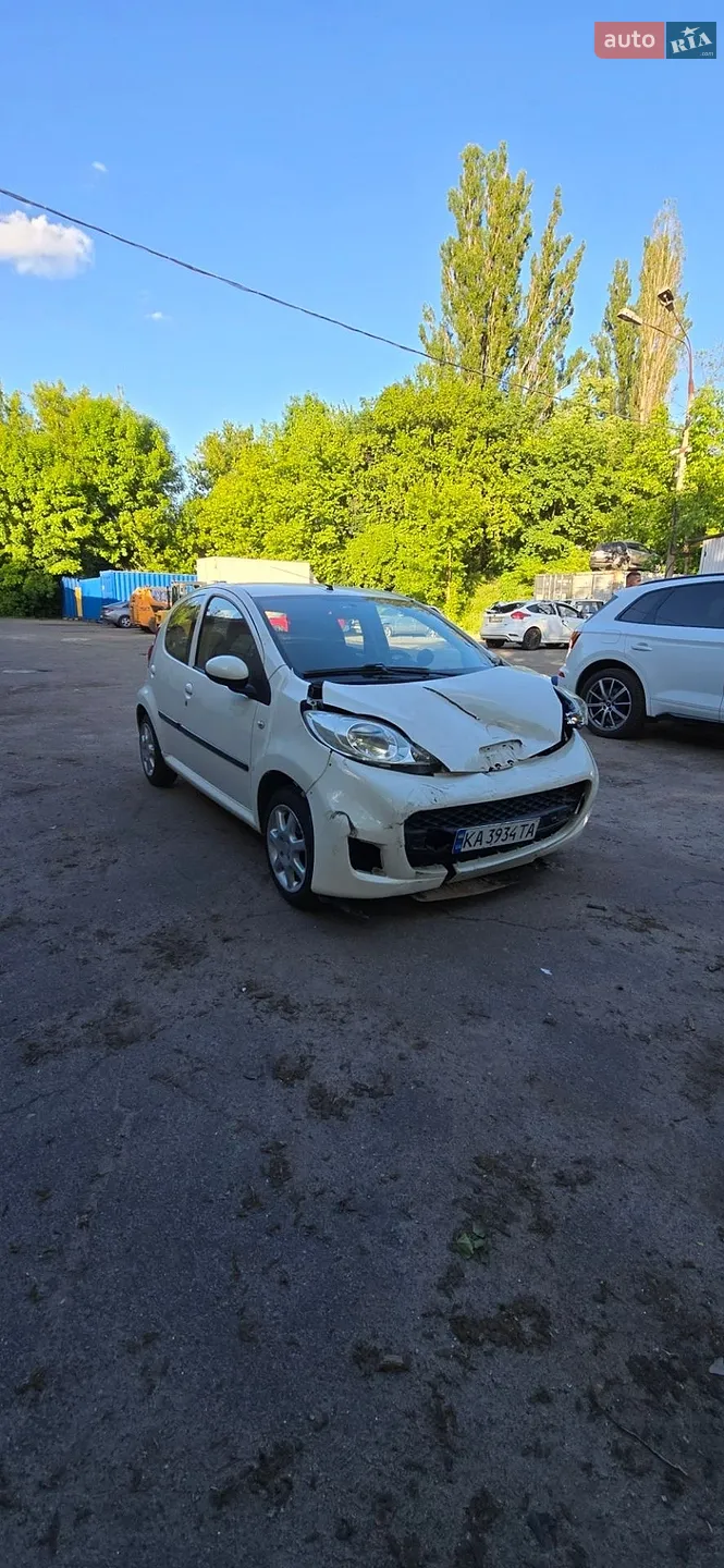 2011 Peugeot 107 - мініатюра 14