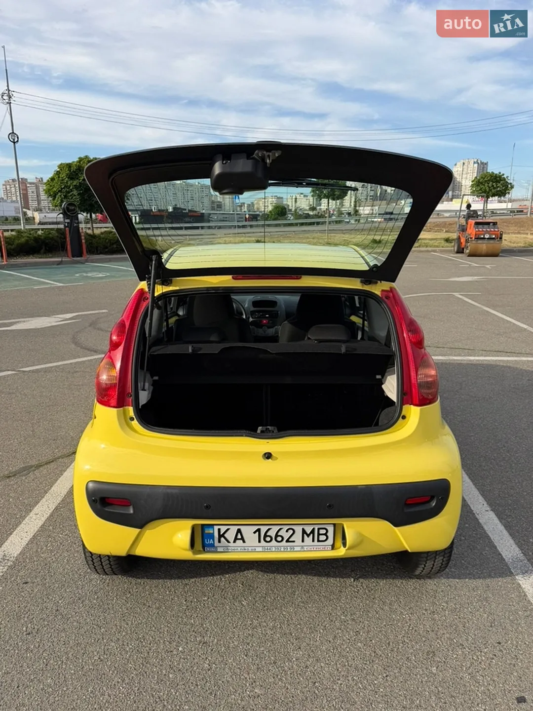 2011 Peugeot 107 - мініатюра 18