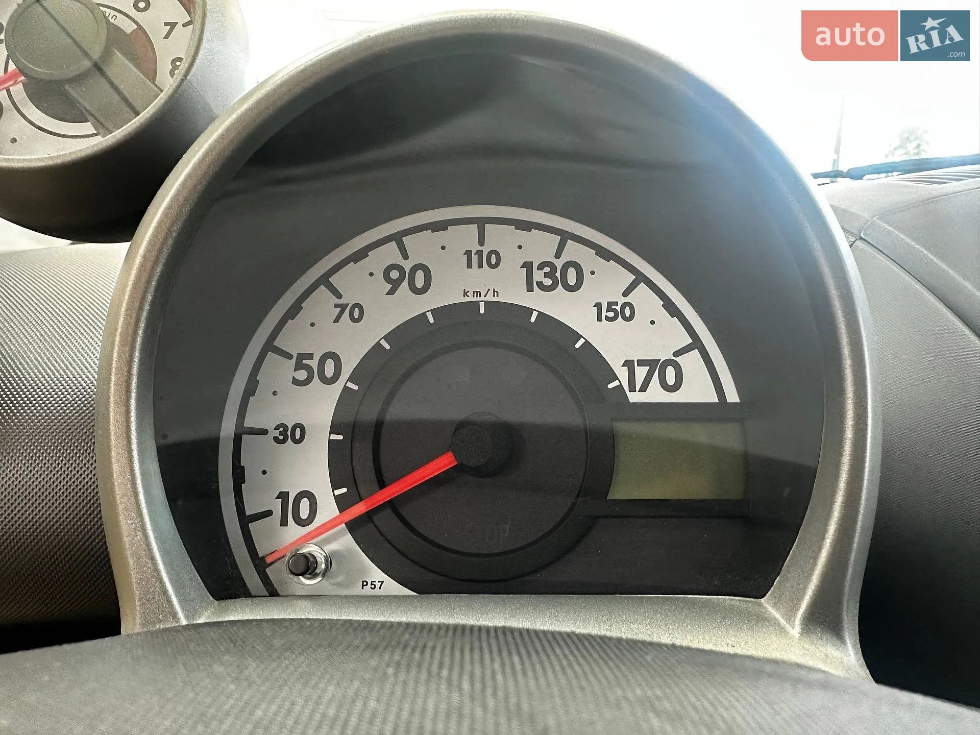 2011 Peugeot 107 - мініатюра 25