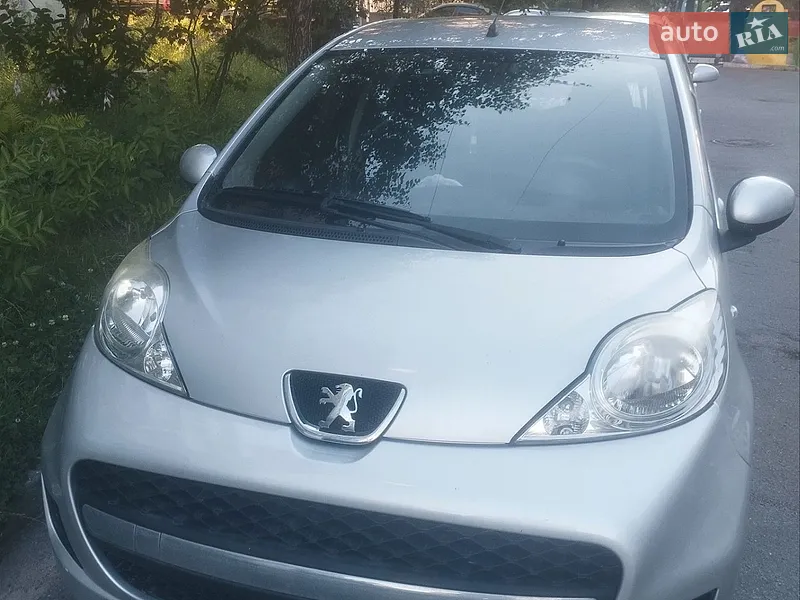 Peugeot 107 2012