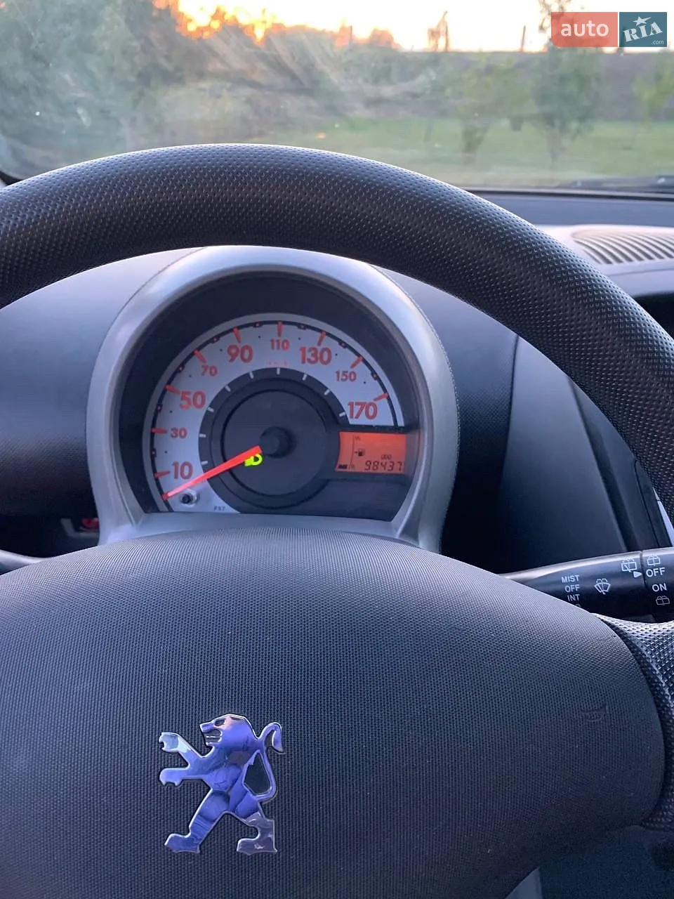 2012 Peugeot 107 - мініатюра 11