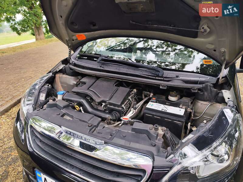 Хетчбек Peugeot 108 2016 в Ужгороді