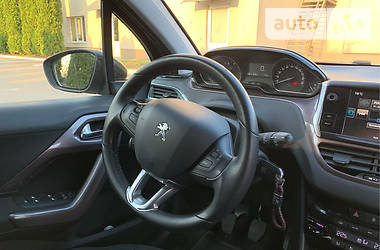 Хэтчбек Peugeot 2008 2015 в Тернополе