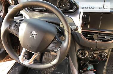 Внедорожник / Кроссовер Peugeot 2008 2015 в Кривом Роге