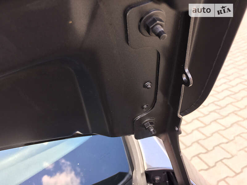 Позашляховик / Кросовер Peugeot 2008 2017 в Дубні