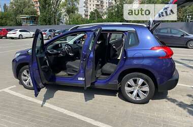 Внедорожник / Кроссовер Peugeot 2008 2015 в Киеве