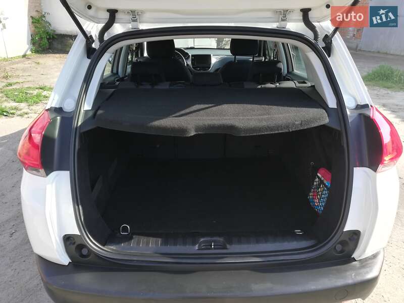 Позашляховик / Кросовер Peugeot 2008 2014 в Полтаві