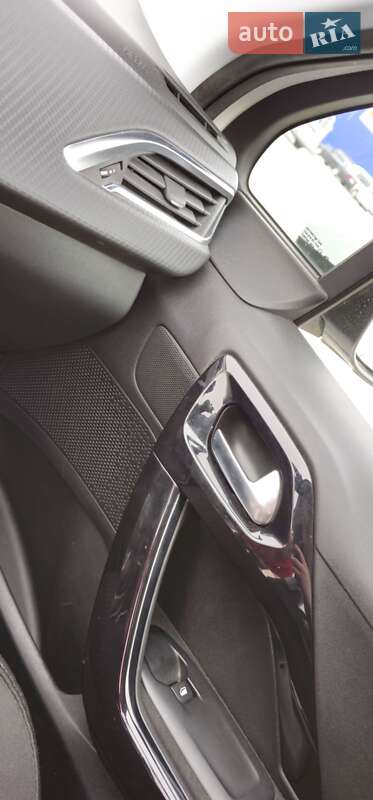 Внедорожник / Кроссовер Peugeot 2008 2019 в Виннице