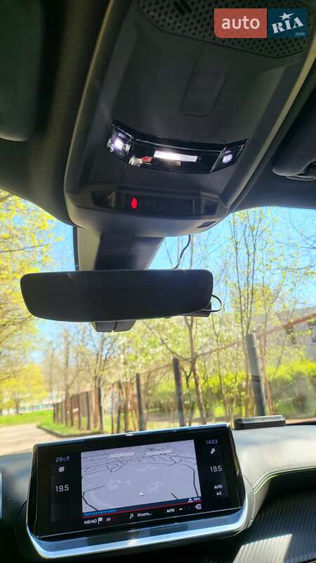 Позашляховик / Кросовер Peugeot 2008 2020 в Одесі