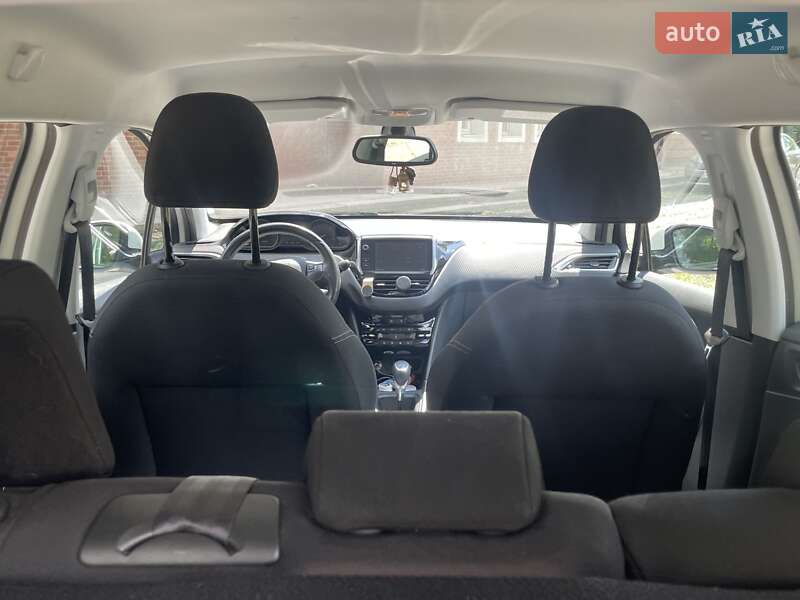 Позашляховик / Кросовер Peugeot 2008 2017 в Запоріжжі