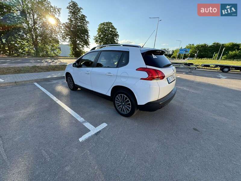 Внедорожник / Кроссовер Peugeot 2008 2014 в Ровно