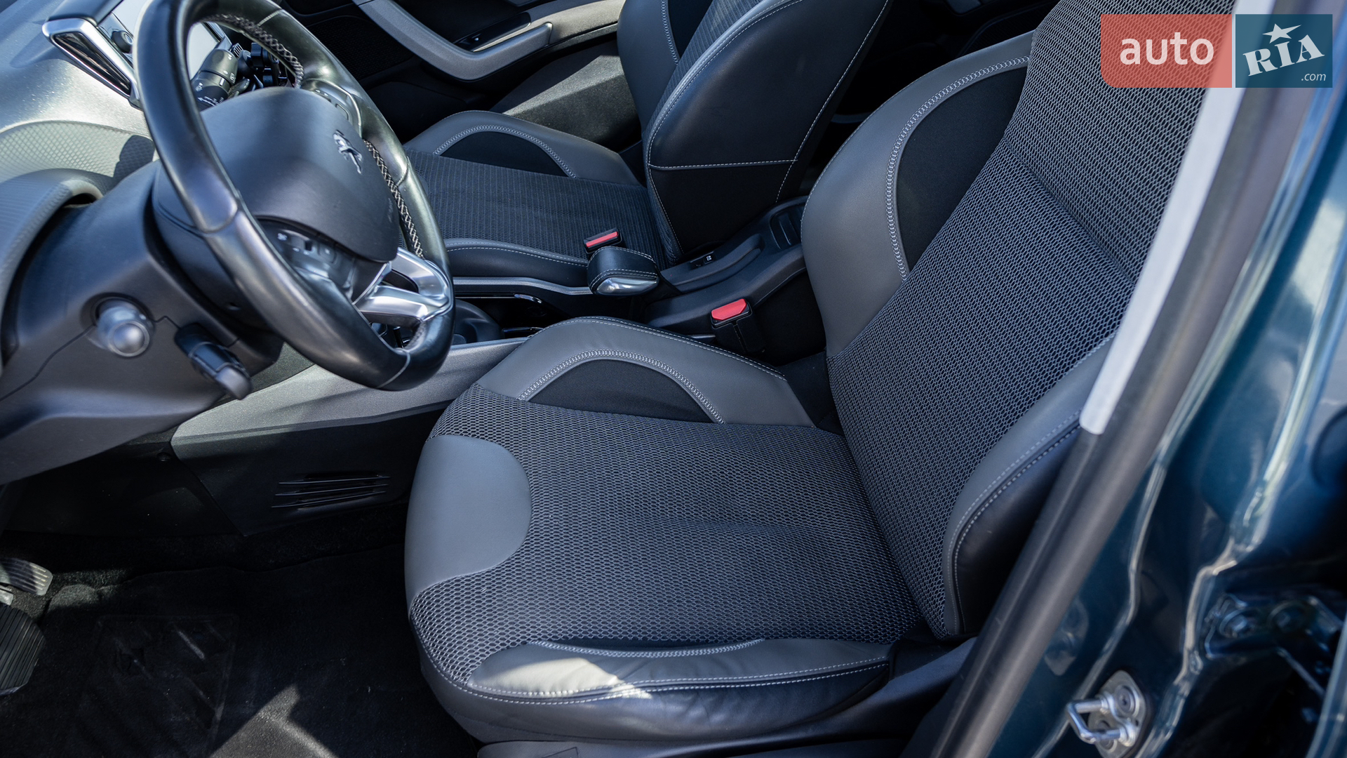 2016 Peugeot 2008 - мініатюра 38