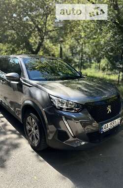 Внедорожник / Кроссовер Peugeot 2008 2020 в Киеве