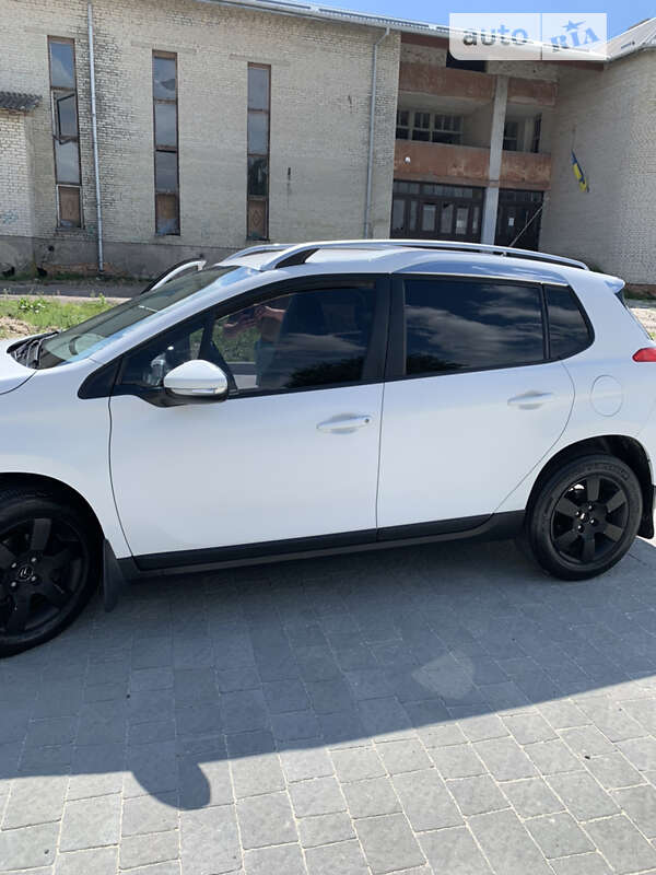 Внедорожник / Кроссовер Peugeot 2008 2014 в Винниках фото 6 Внедорожник / Кроссовер Peugeot 2008 2014 в Винниках
