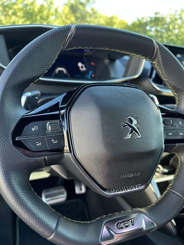 Внедорожник / Кроссовер Peugeot 2008 2022 в Львове