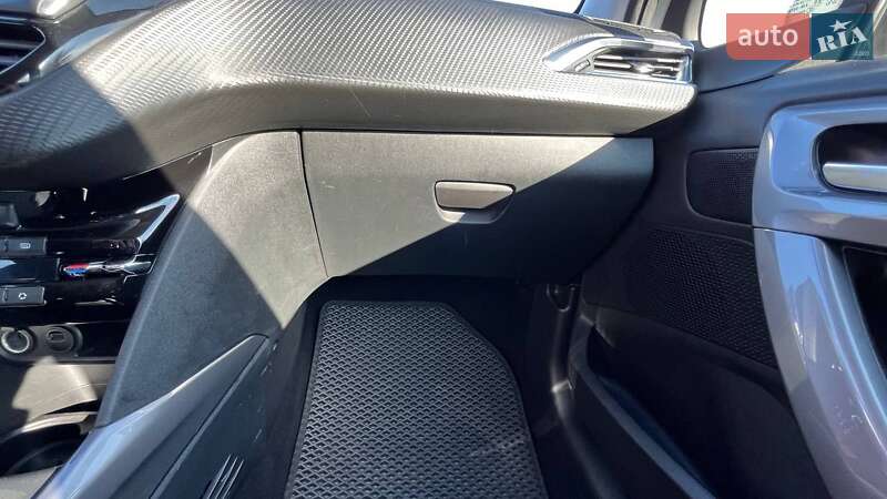 Позашляховик / Кросовер Peugeot 2008 2019 в Києві