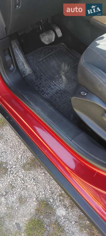 Позашляховик / Кросовер Peugeot 2008 2014 в Підволочиську