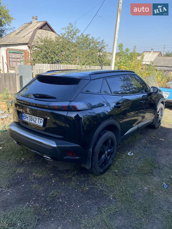 Внедорожник / Кроссовер Peugeot 2008 2020 в 