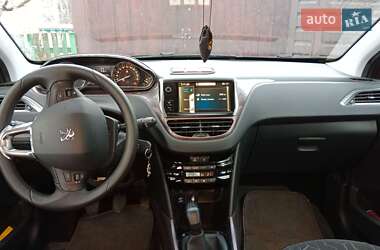 Внедорожник / Кроссовер Peugeot 2008 2014 в Киеве