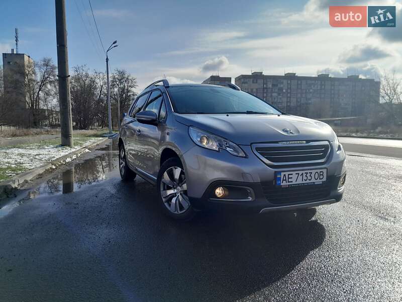 Позашляховик / Кросовер Peugeot 2008 2014 в Дніпрі