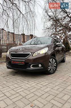 Внедорожник / Кроссовер Peugeot 2008 2015 в Сумах