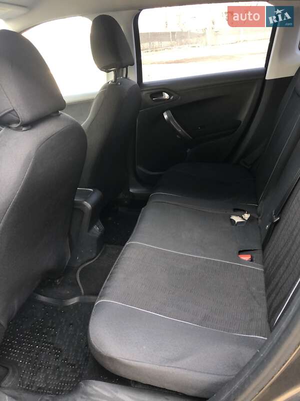 Внедорожник / Кроссовер Peugeot 2008 2019 в Полтаве