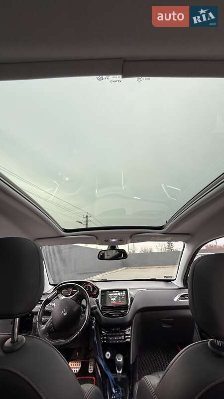Позашляховик / Кросовер Peugeot 2008 2016 в 