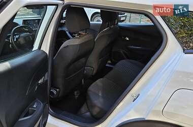 Внедорожник / Кроссовер Peugeot 2008 2021 в 