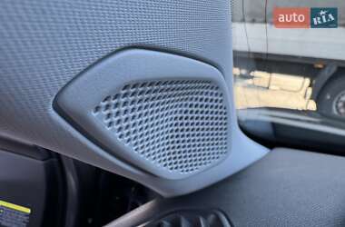 Внедорожник / Кроссовер Peugeot 2008 2020 в 